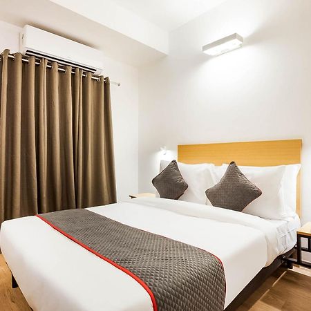 Super Townhouse Lords Inn Regency Manglia Ngoại thất bức ảnh