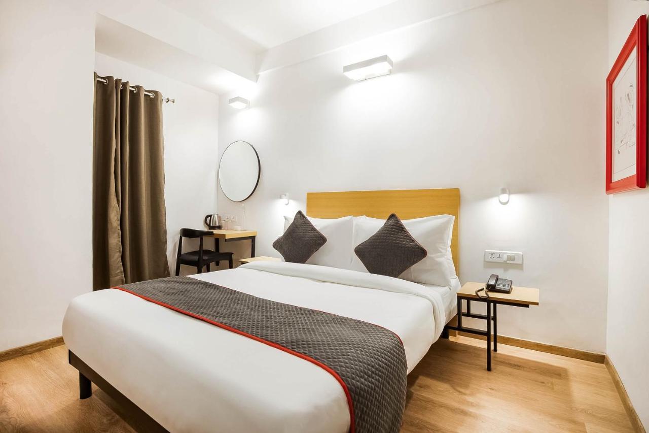 Super Townhouse Lords Inn Regency Manglia Ngoại thất bức ảnh